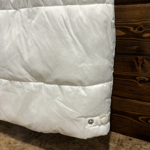 FPMovement Puffer Vest - Picture 10 of 12